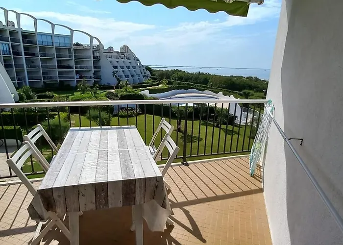 Bright 26 M With Pool And Sea View